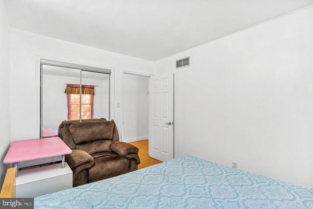 643 SAINT ANTHONY LN