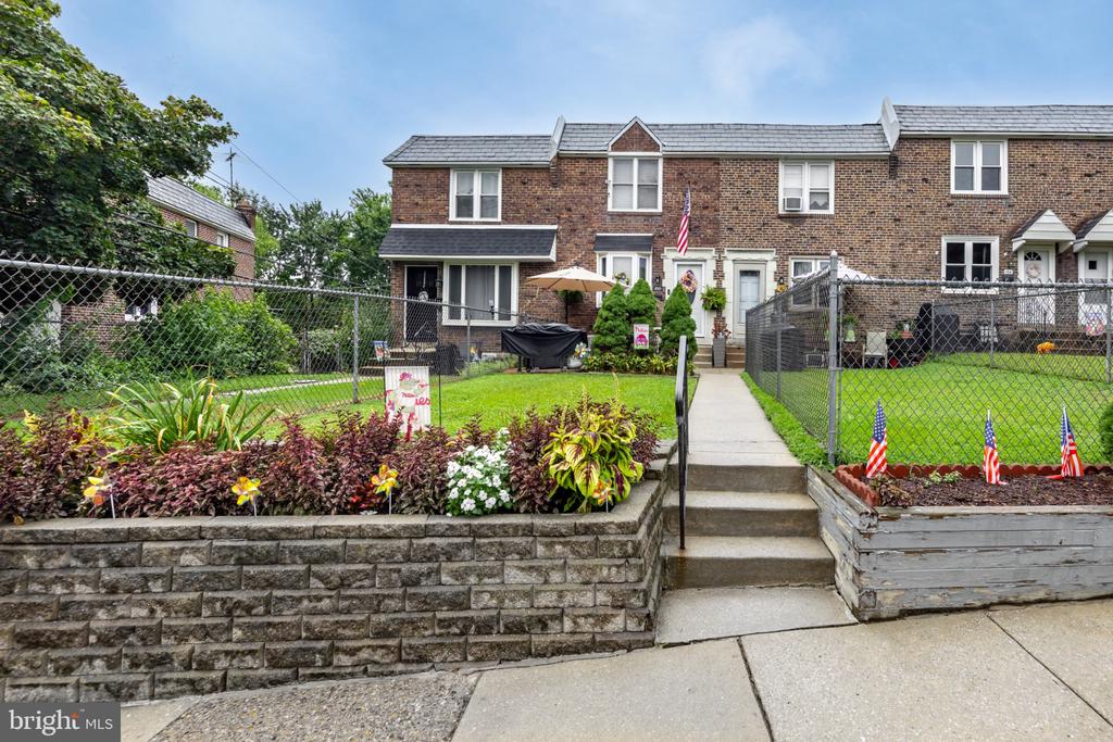 160 WESTBROOK DRIVE