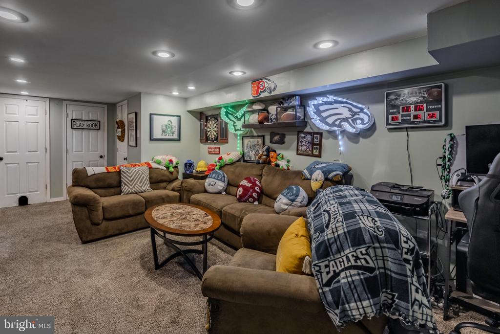 160 WESTBROOK DRIVE