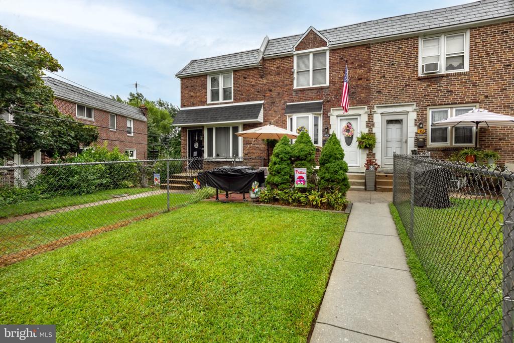 160 WESTBROOK DRIVE
