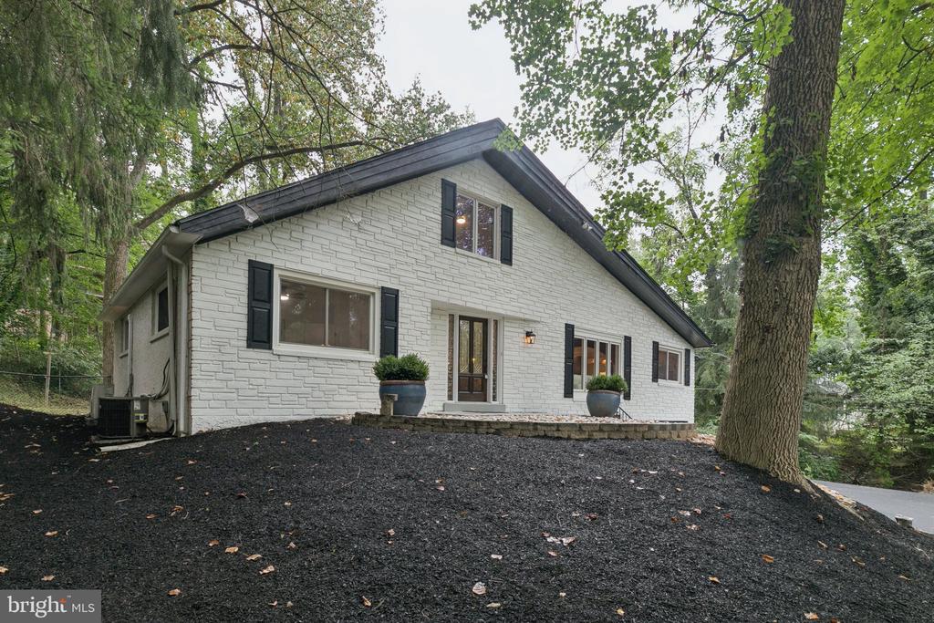 107 BRYN MAWR AVENUE