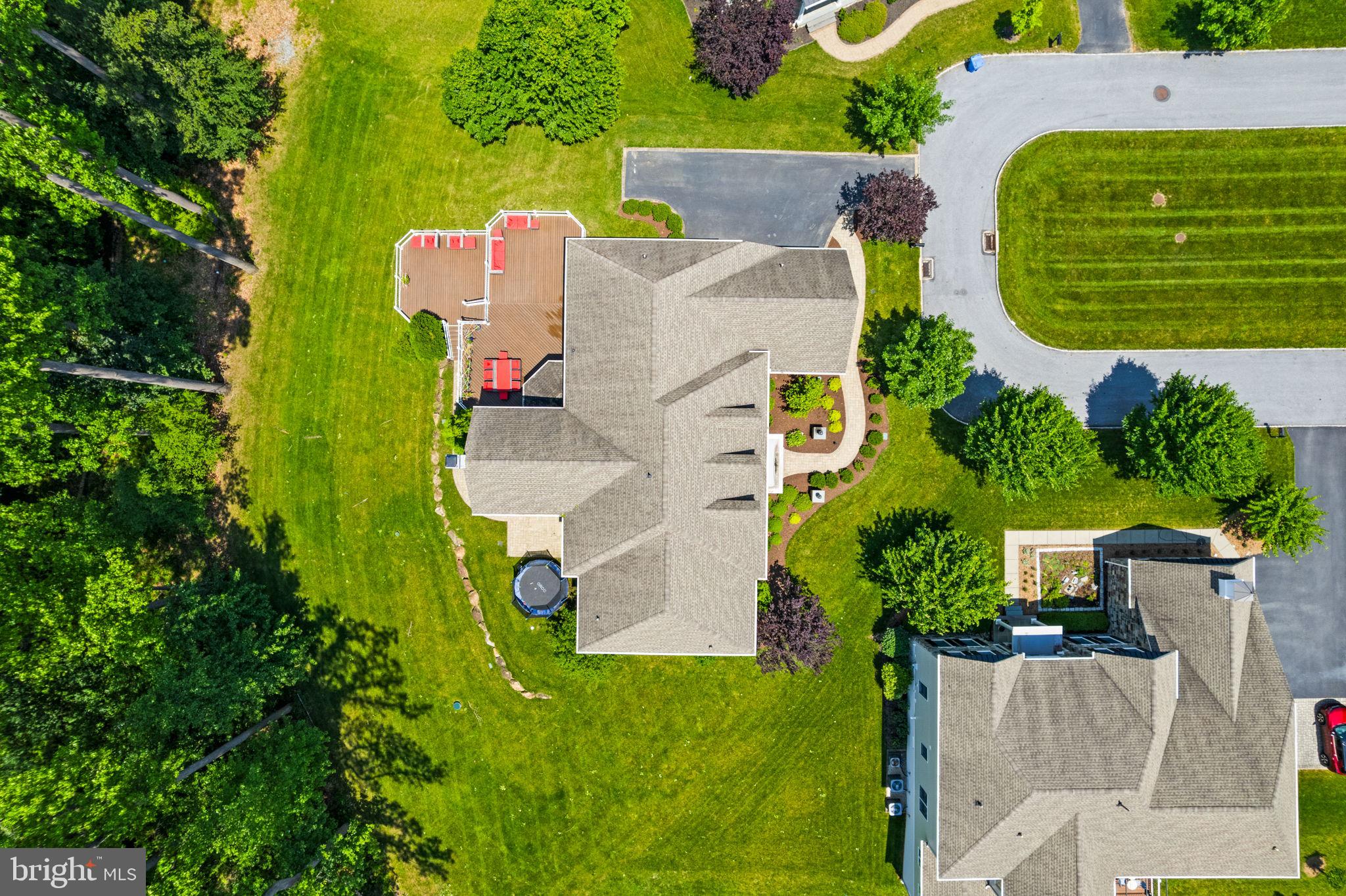3917 WOODLAND DRIVE