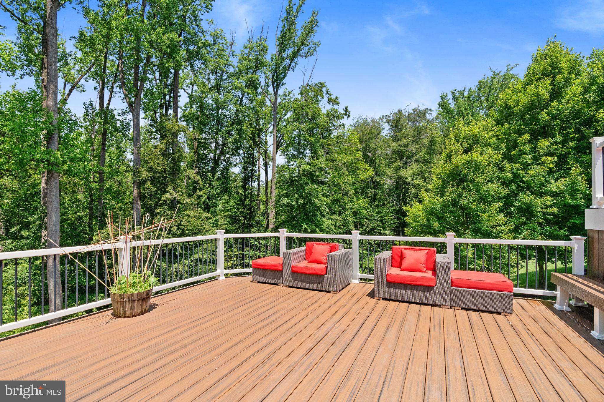 3917 WOODLAND DRIVE