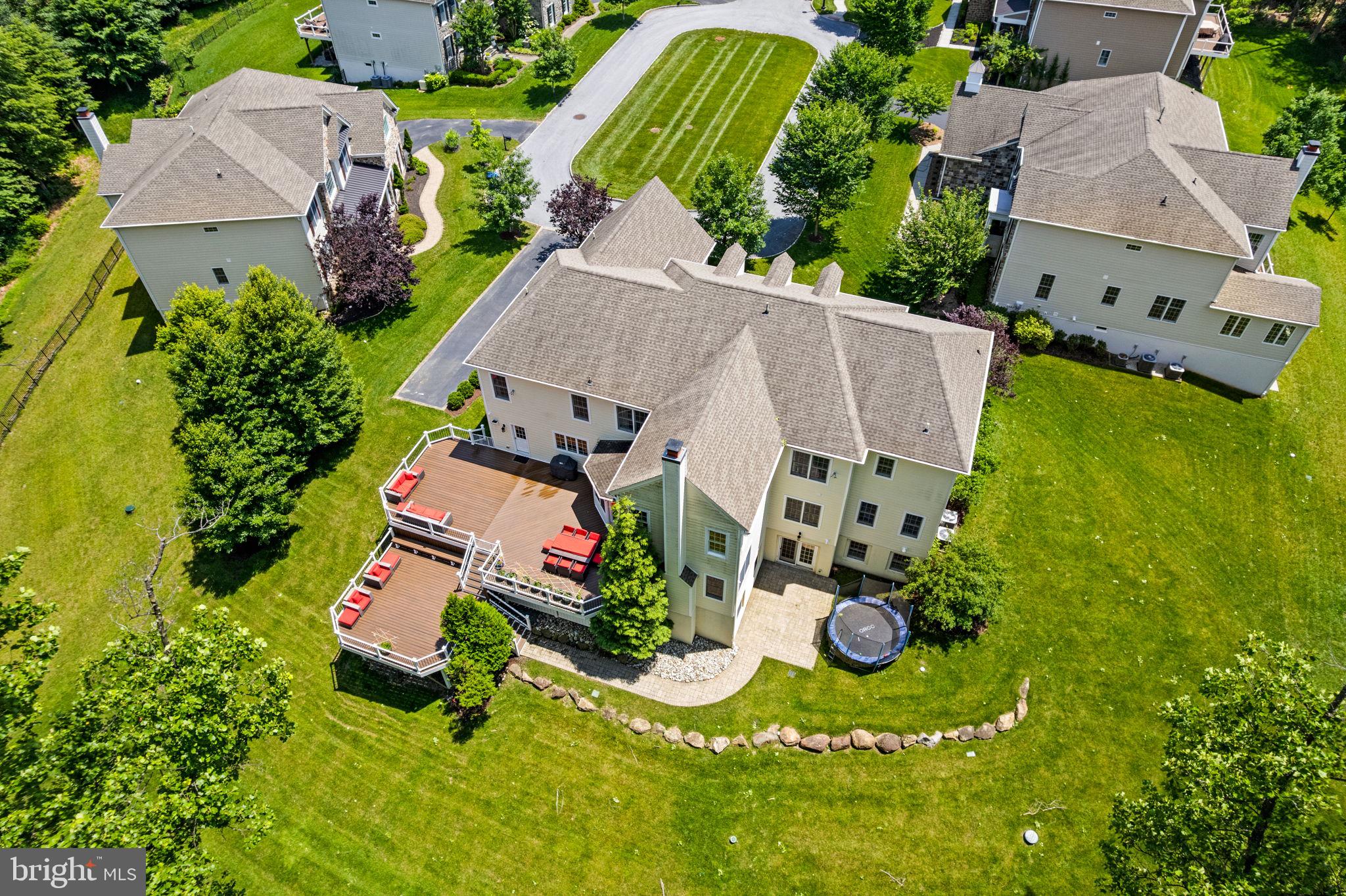 3917 WOODLAND DRIVE