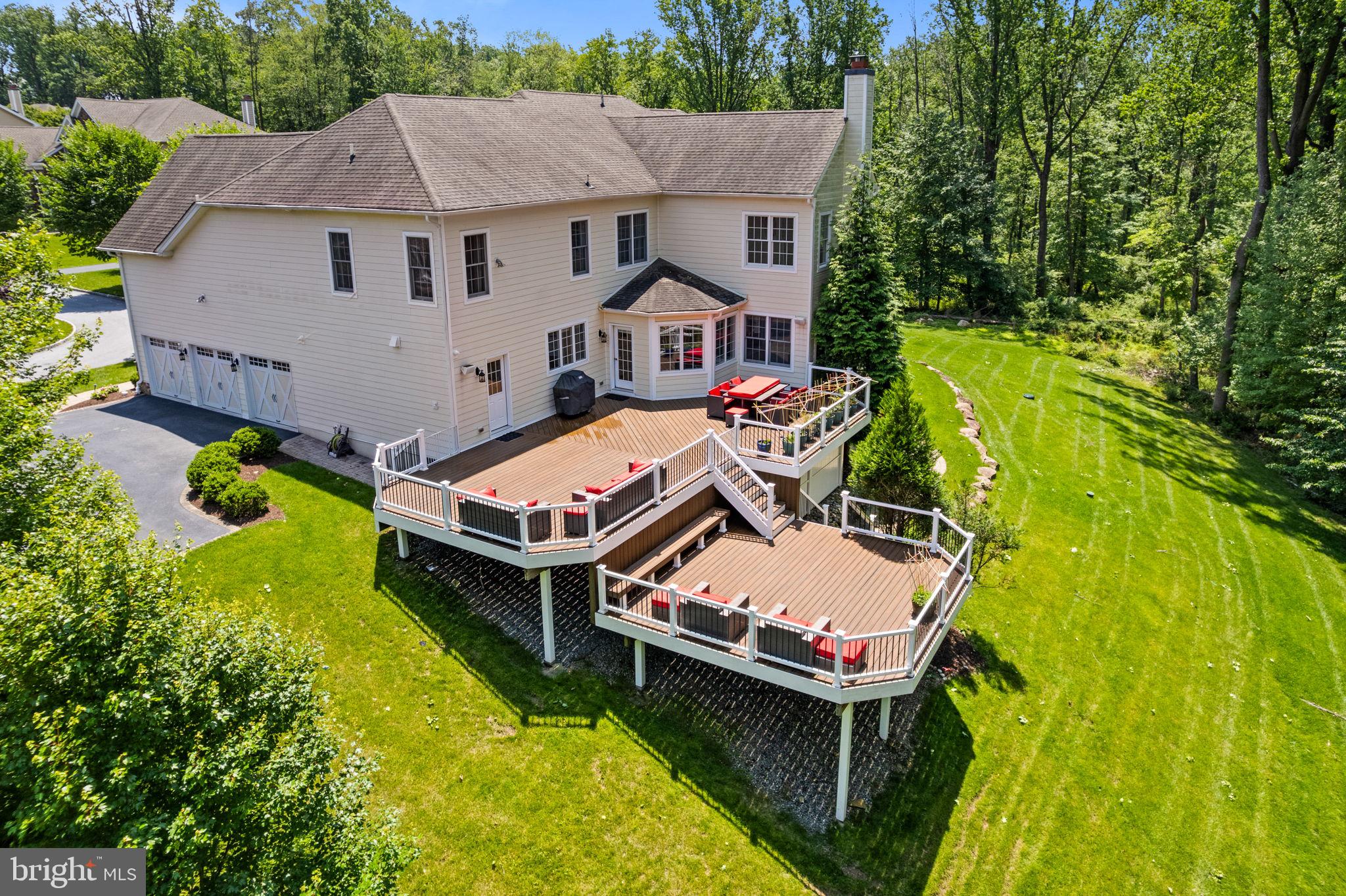 3917 WOODLAND DRIVE