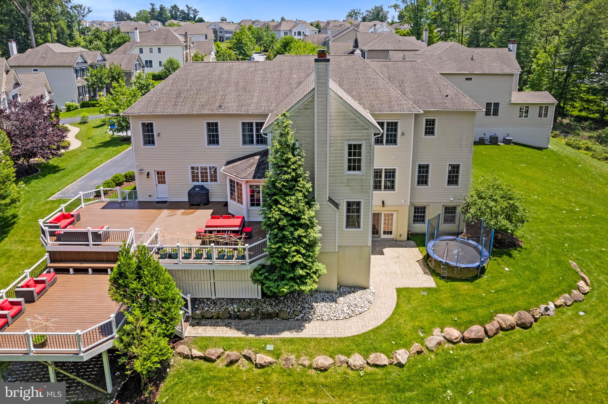 3917 WOODLAND DRIVE