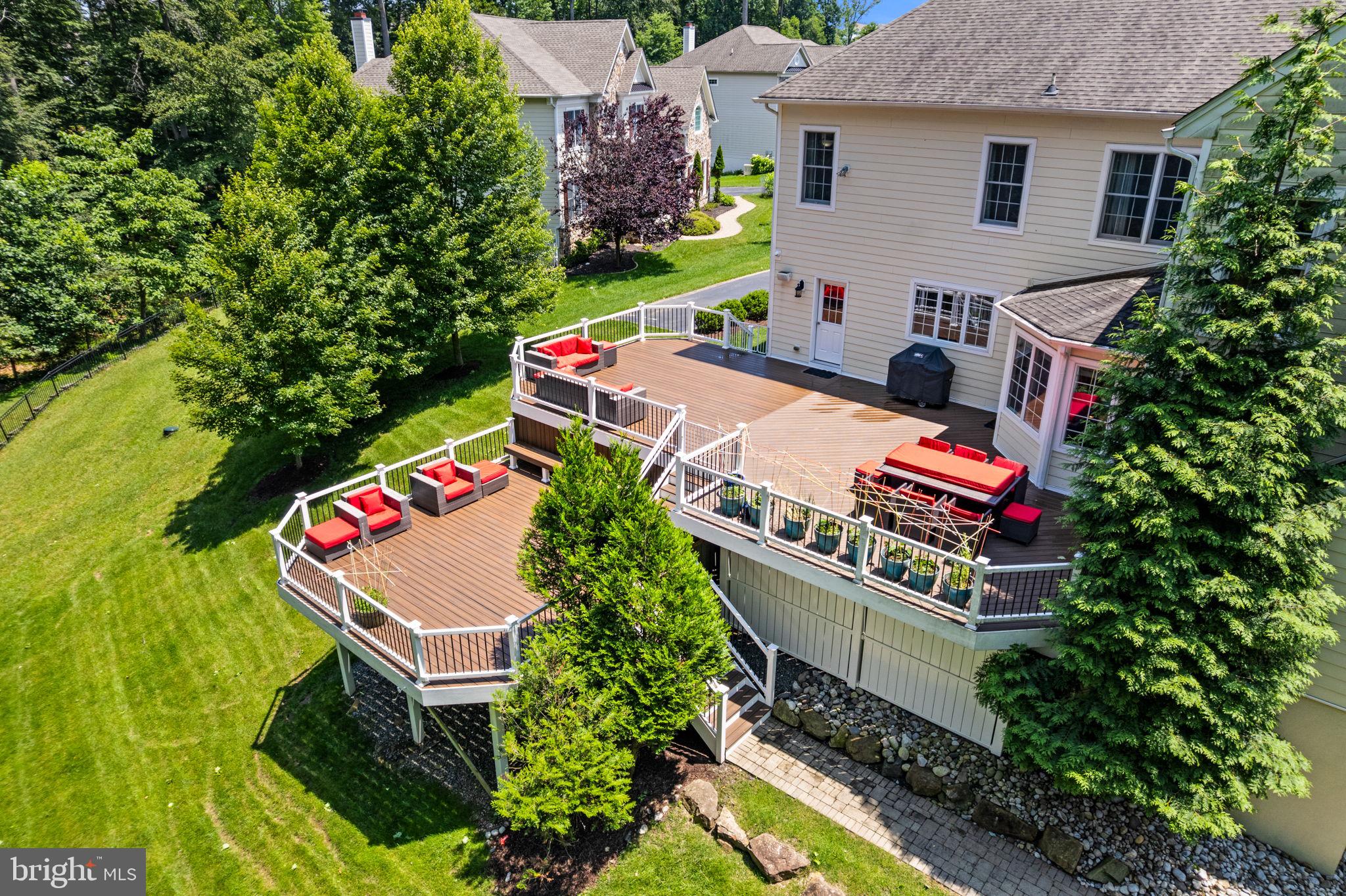 3917 WOODLAND DRIVE