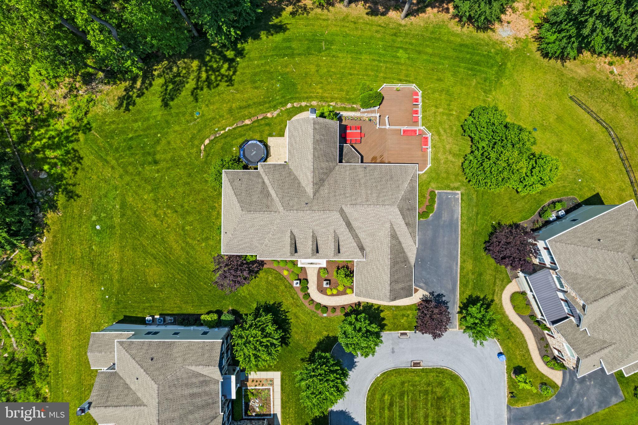 3917 WOODLAND DRIVE