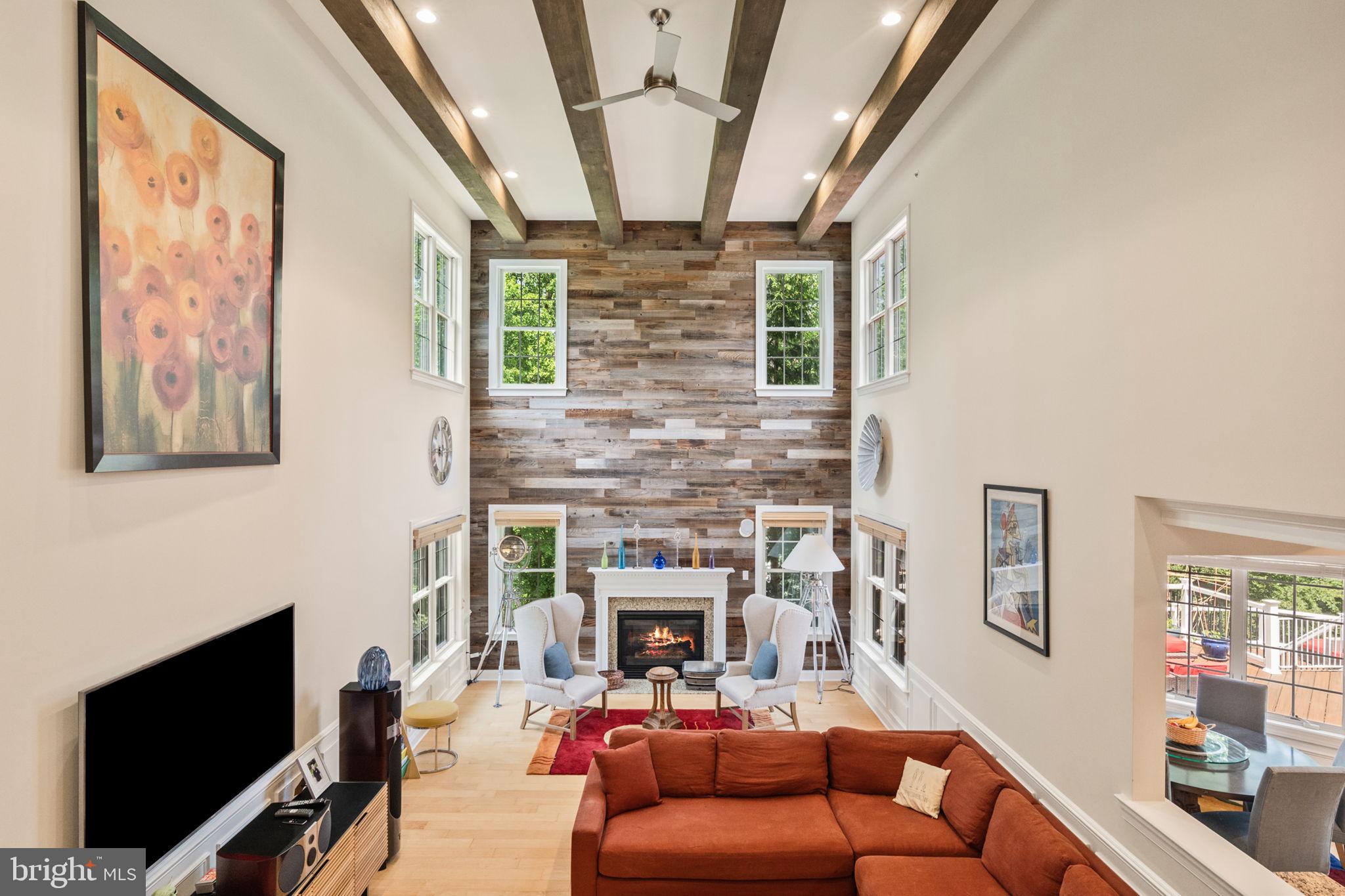 3917 WOODLAND DRIVE