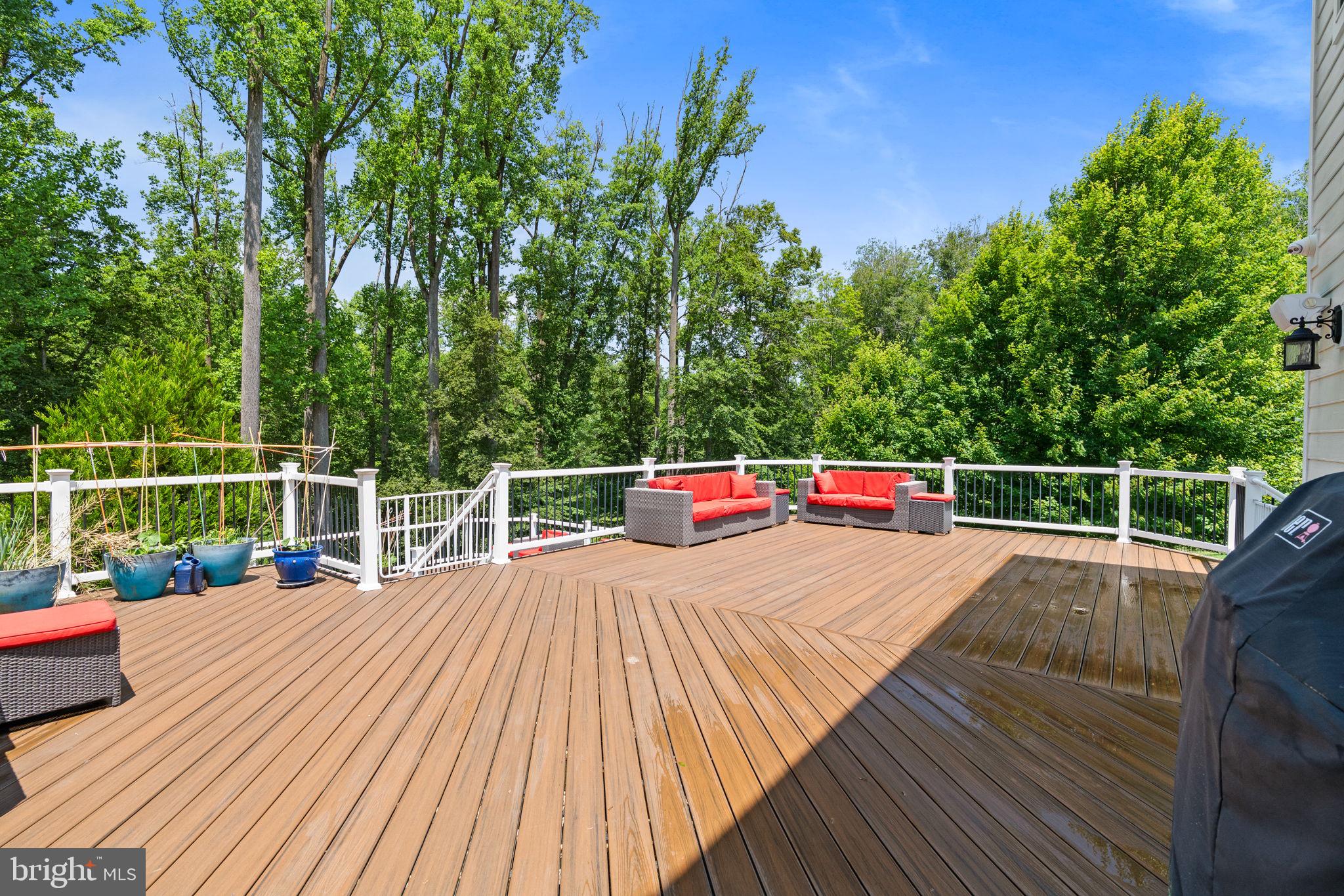 3917 WOODLAND DRIVE