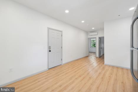 9 W HINCKLEY AVENUE 1
