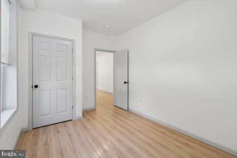 9 W HINCKLEY AVENUE 2