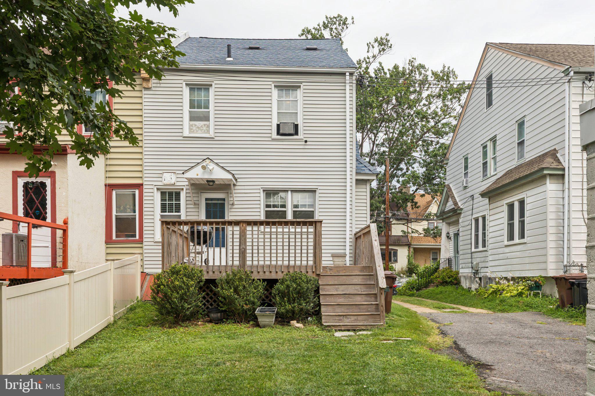 92 W PLUMSTEAD AVENUE