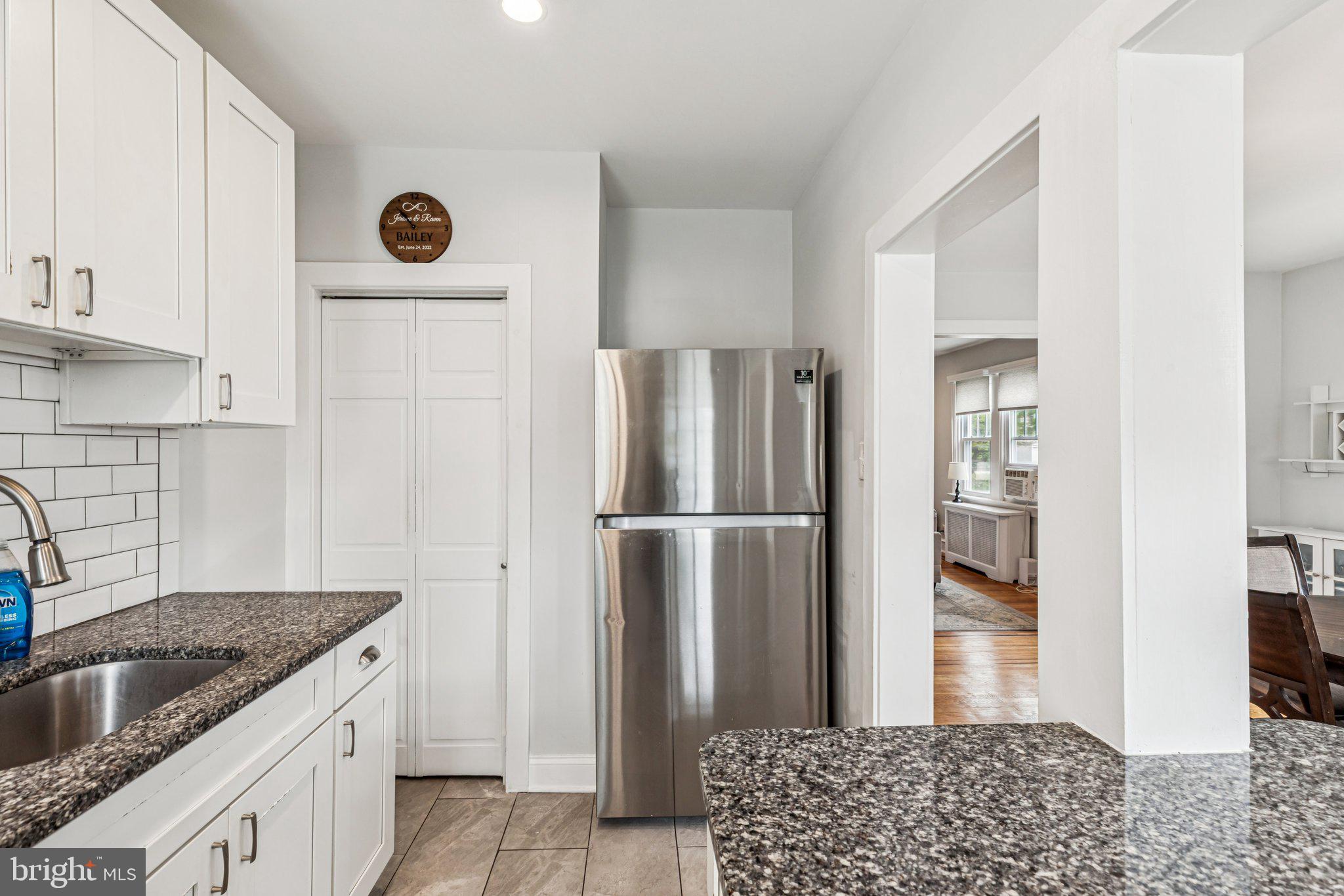 92 W PLUMSTEAD AVENUE