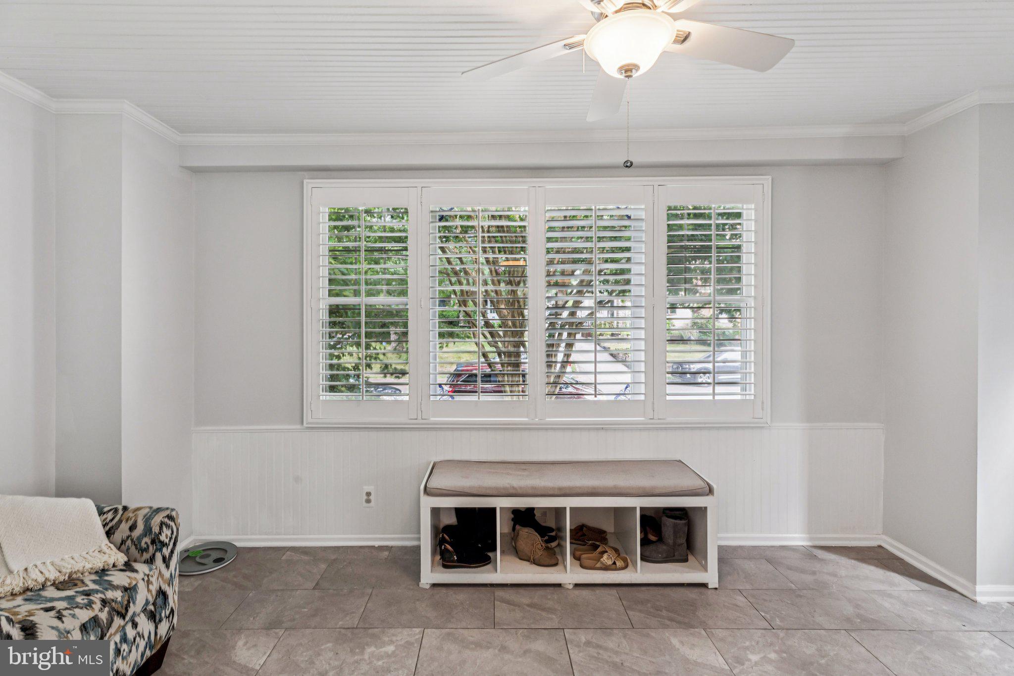 92 W PLUMSTEAD AVENUE