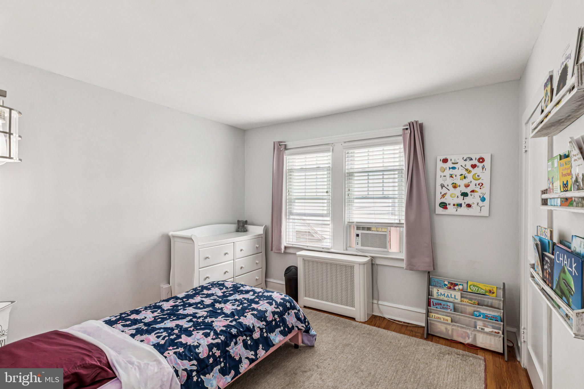 92 W PLUMSTEAD AVENUE