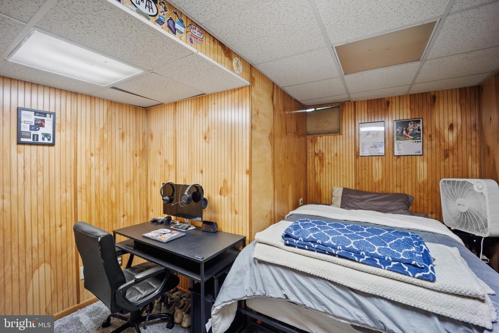 107 ROMAINE WAY