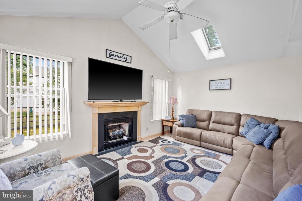107 ROMAINE WAY