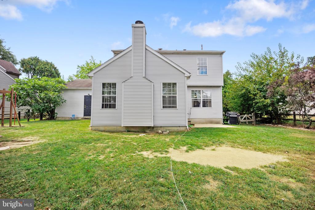 107 ROMAINE WAY