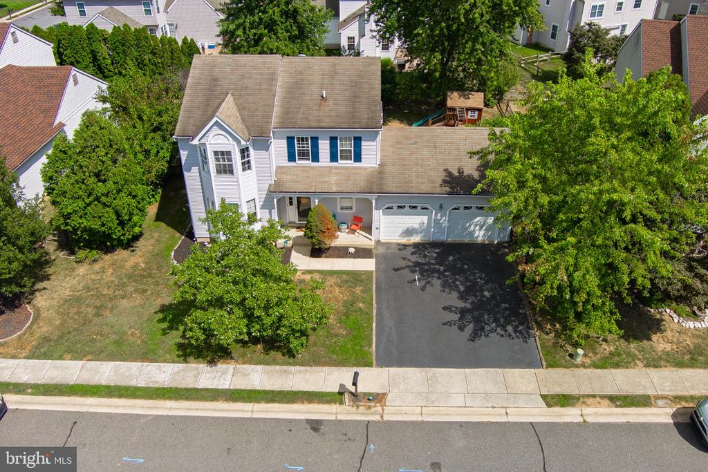 107 ROMAINE WAY