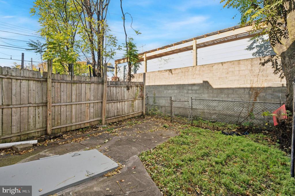 443 DARBY TERRACE