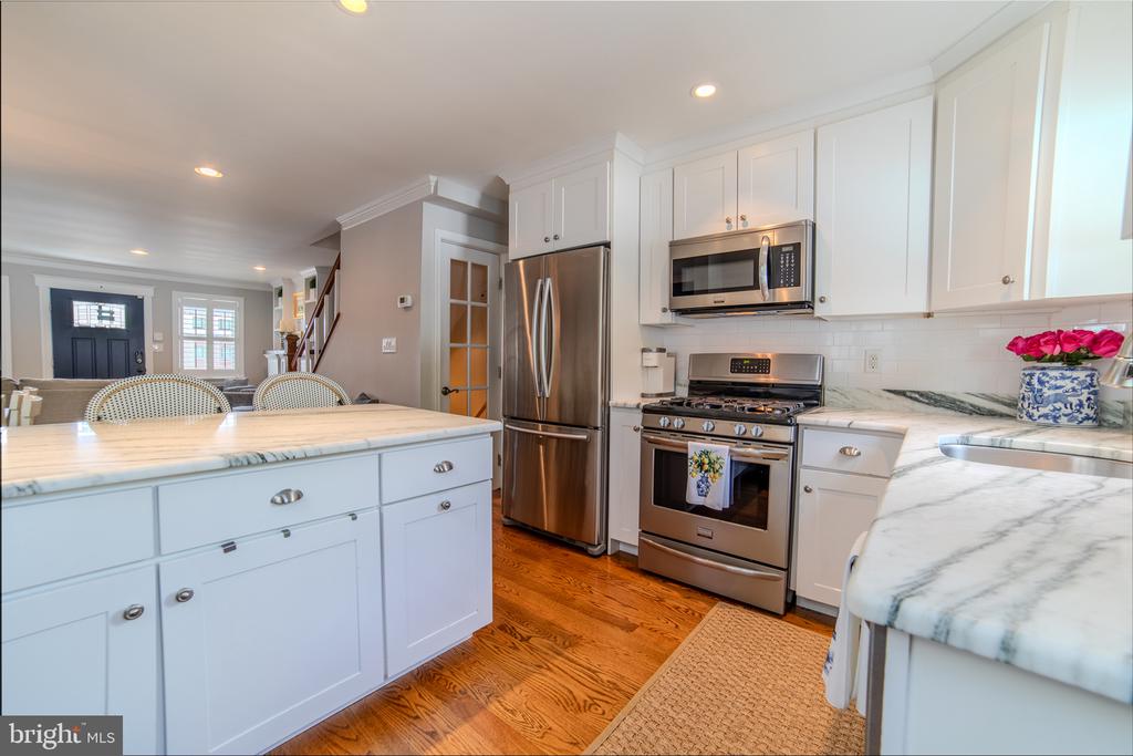 1465 LAWRENCE ROAD