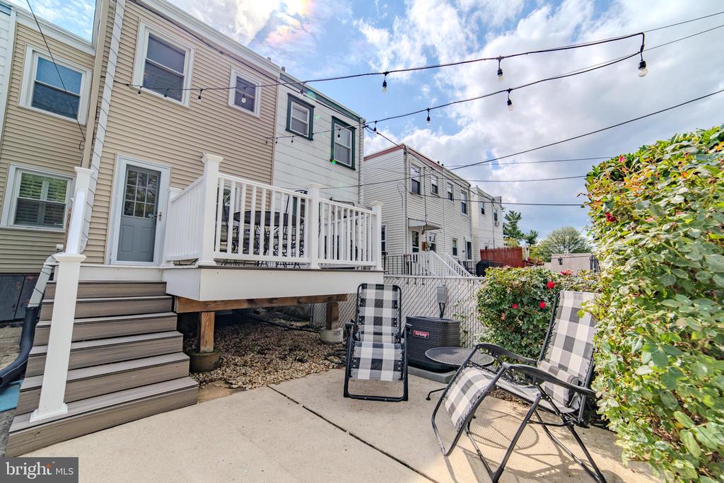 1465 LAWRENCE ROAD
