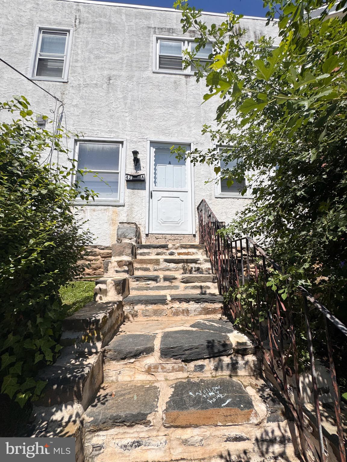 42 S SYCAMORE AVENUE A