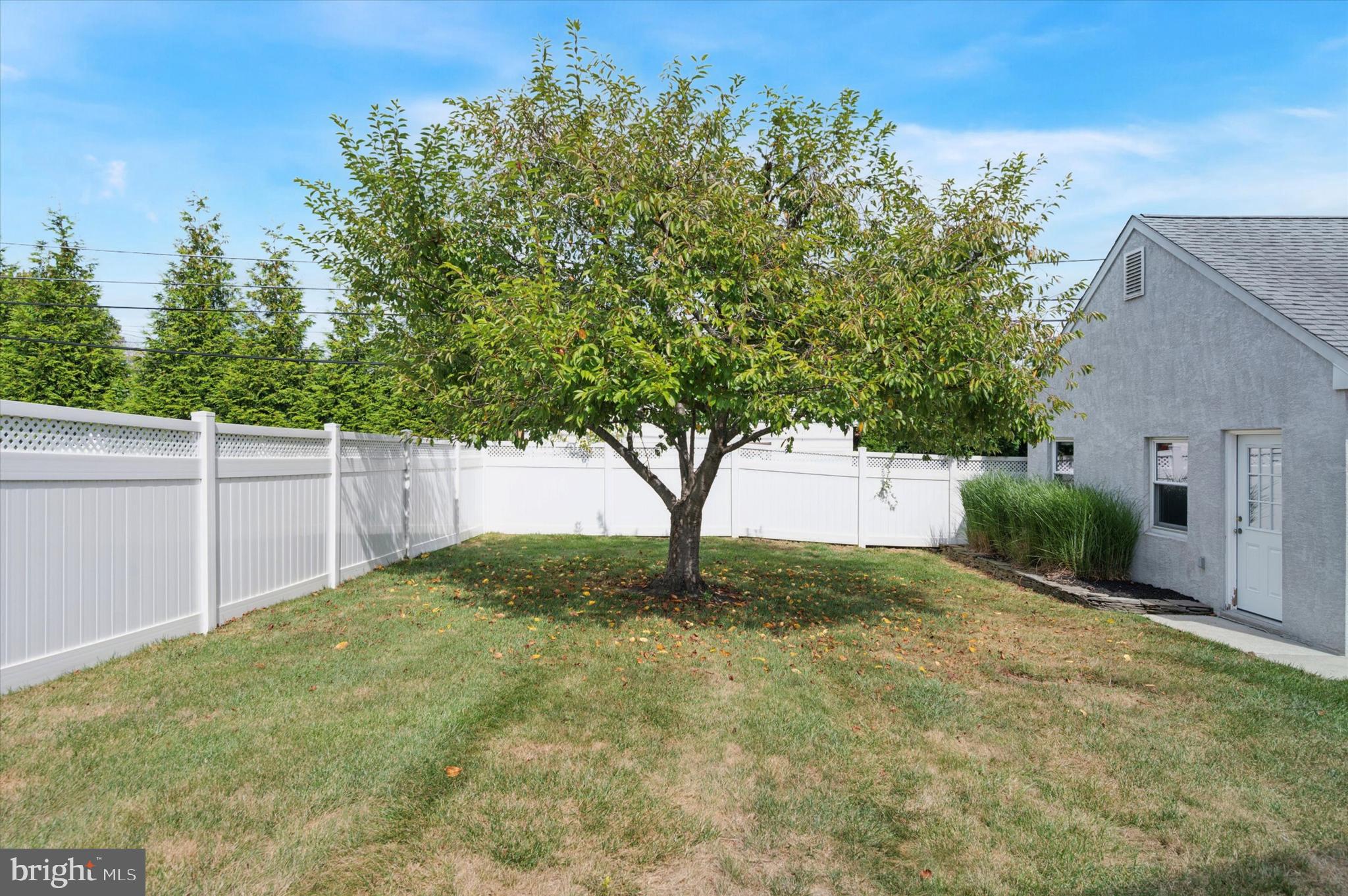 945 SPRINGHAVEN ROAD