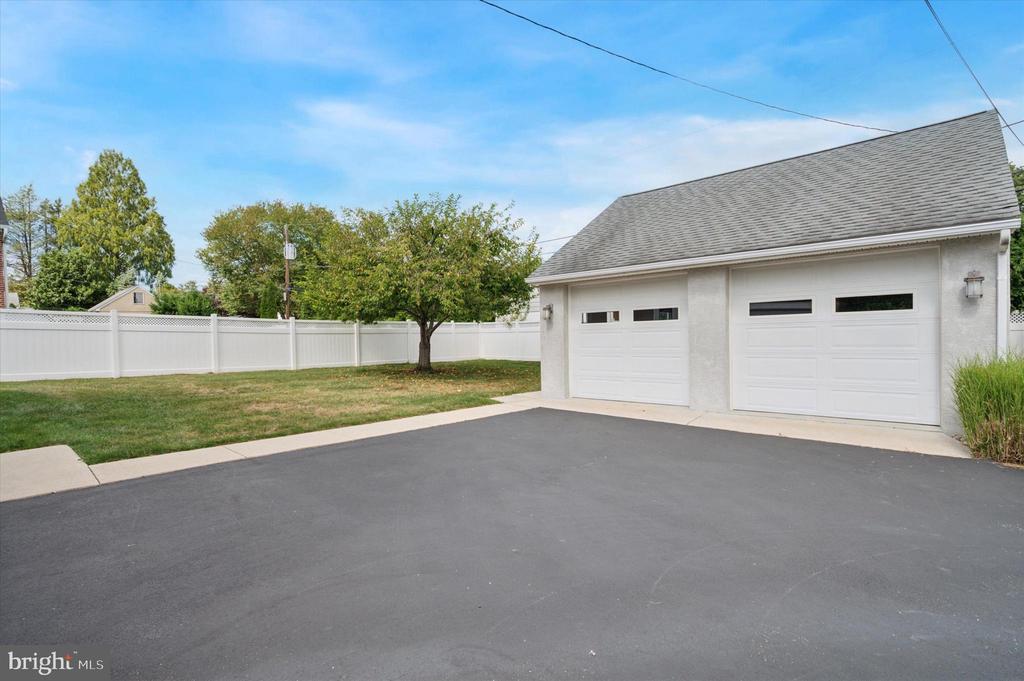 945 SPRINGHAVEN ROAD
