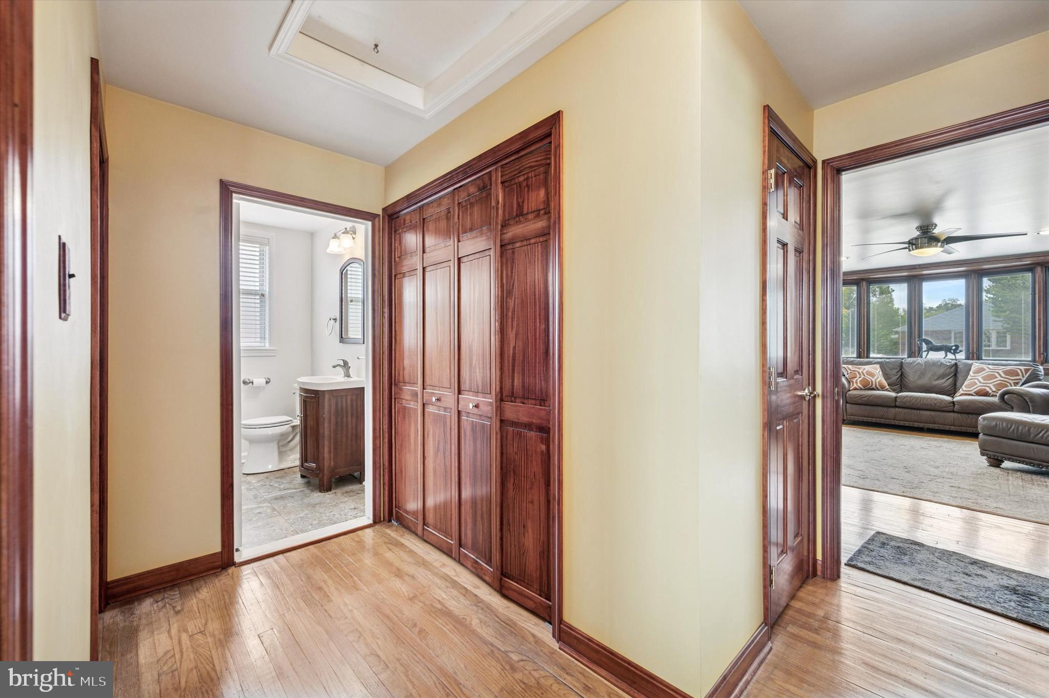 945 SPRINGHAVEN ROAD