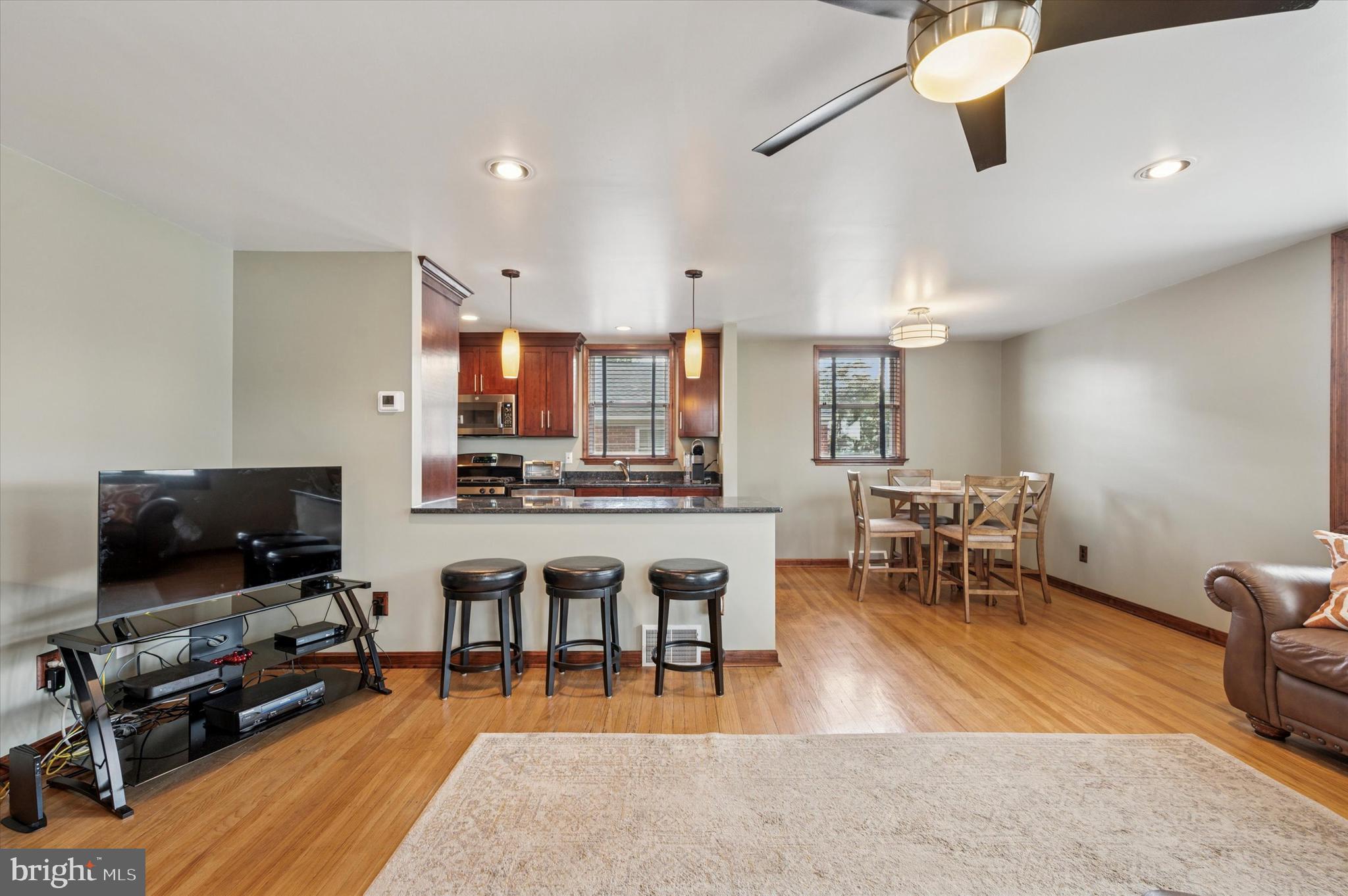 945 SPRINGHAVEN ROAD