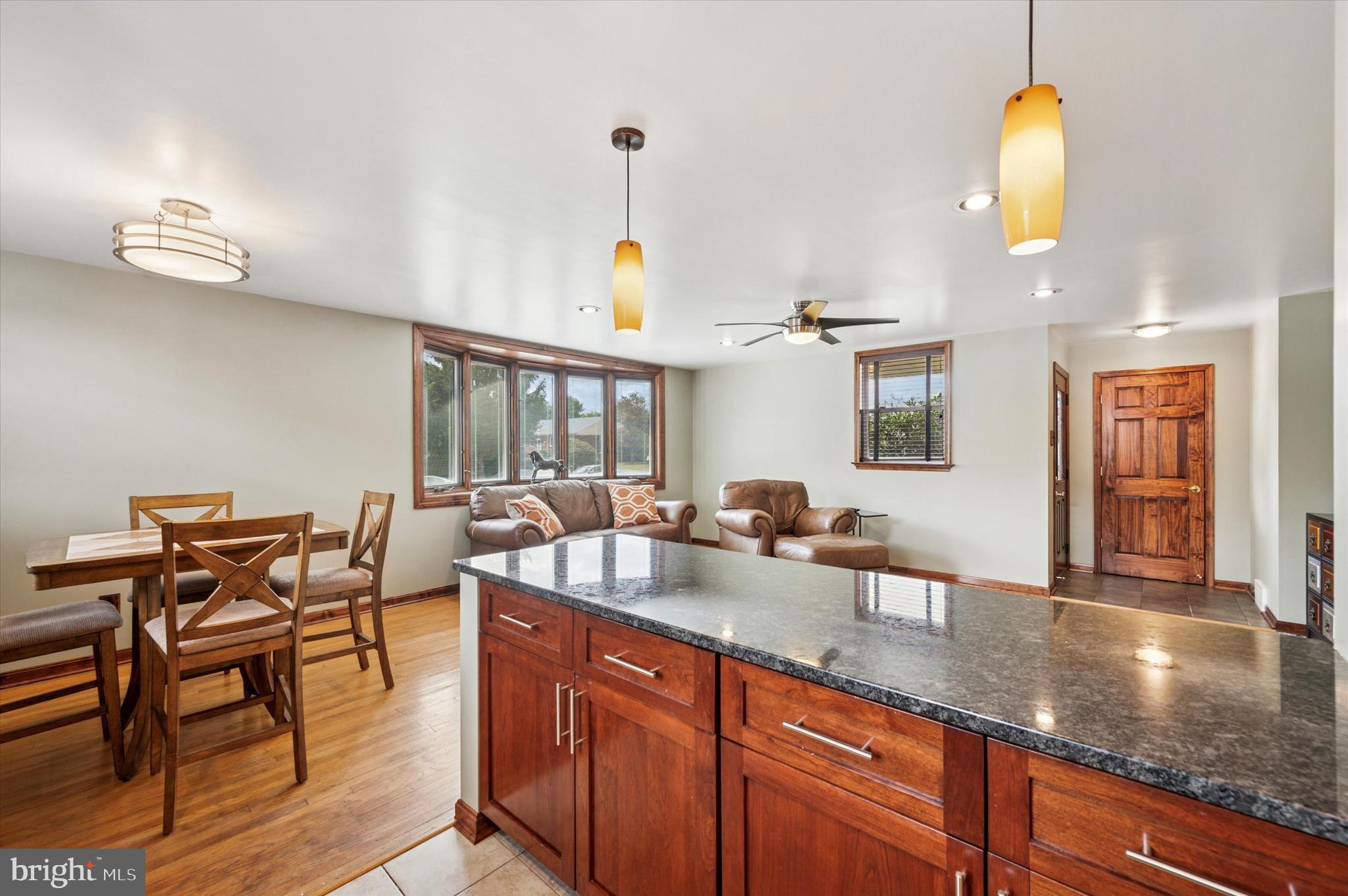 945 SPRINGHAVEN ROAD