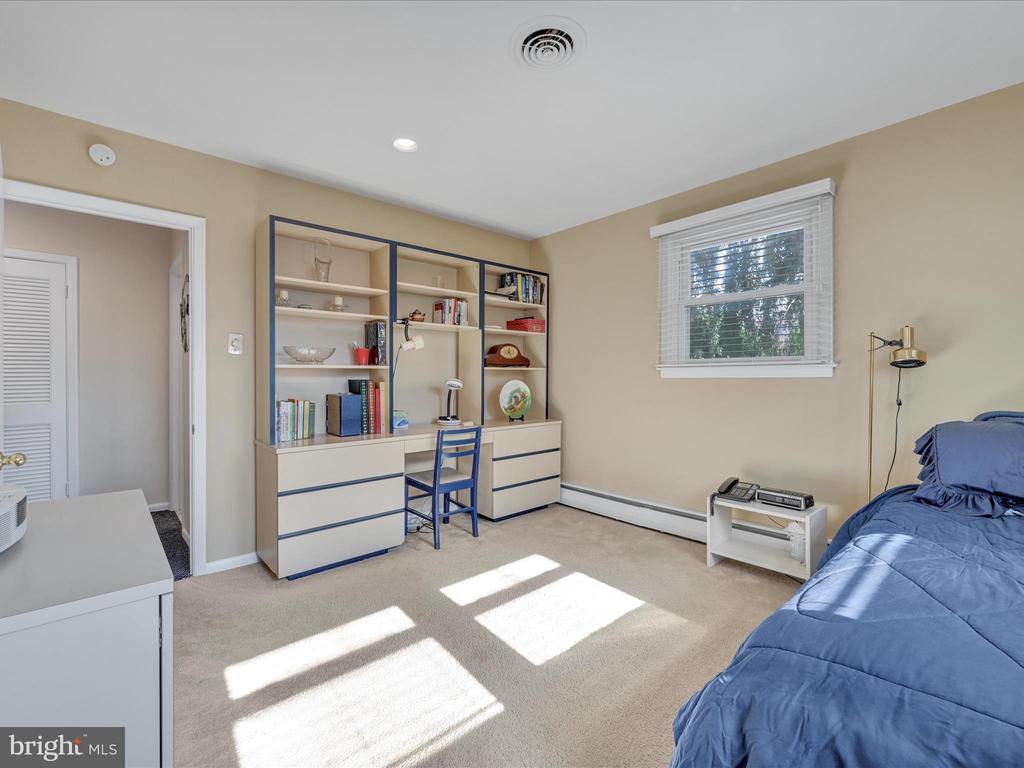 45 GARLOR DRIVE