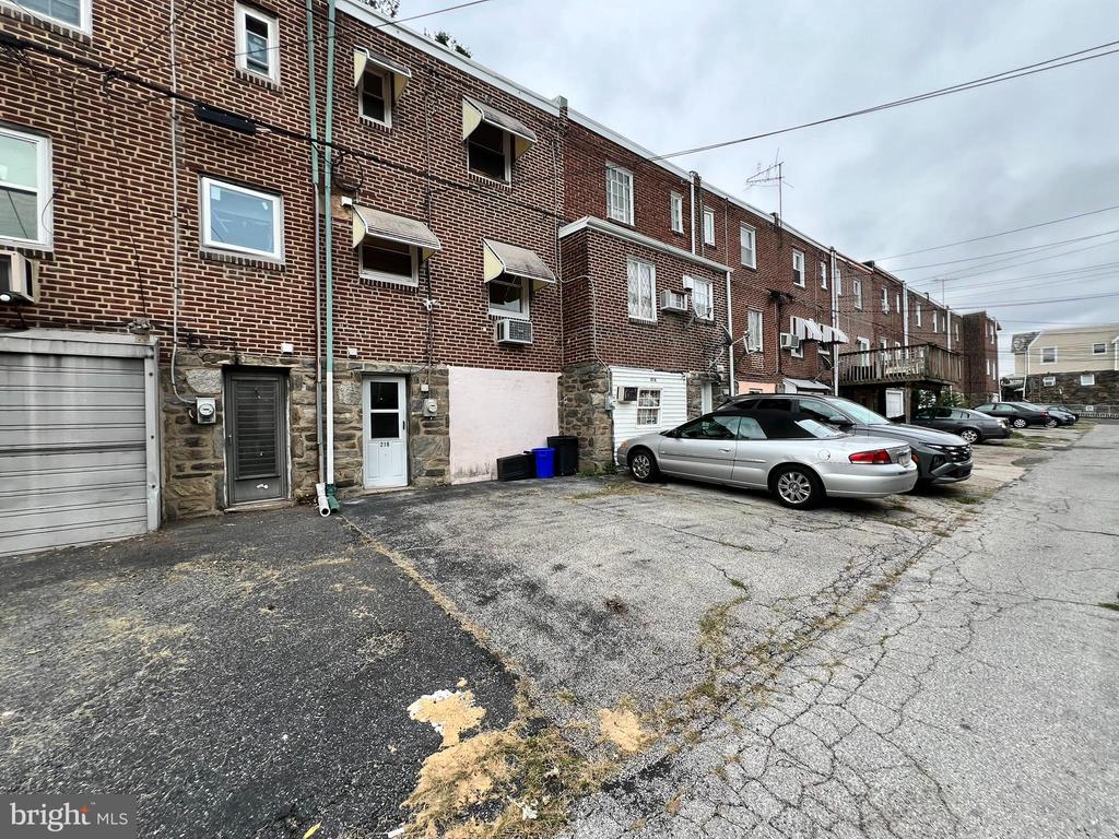 218 SPRINGTON ROAD