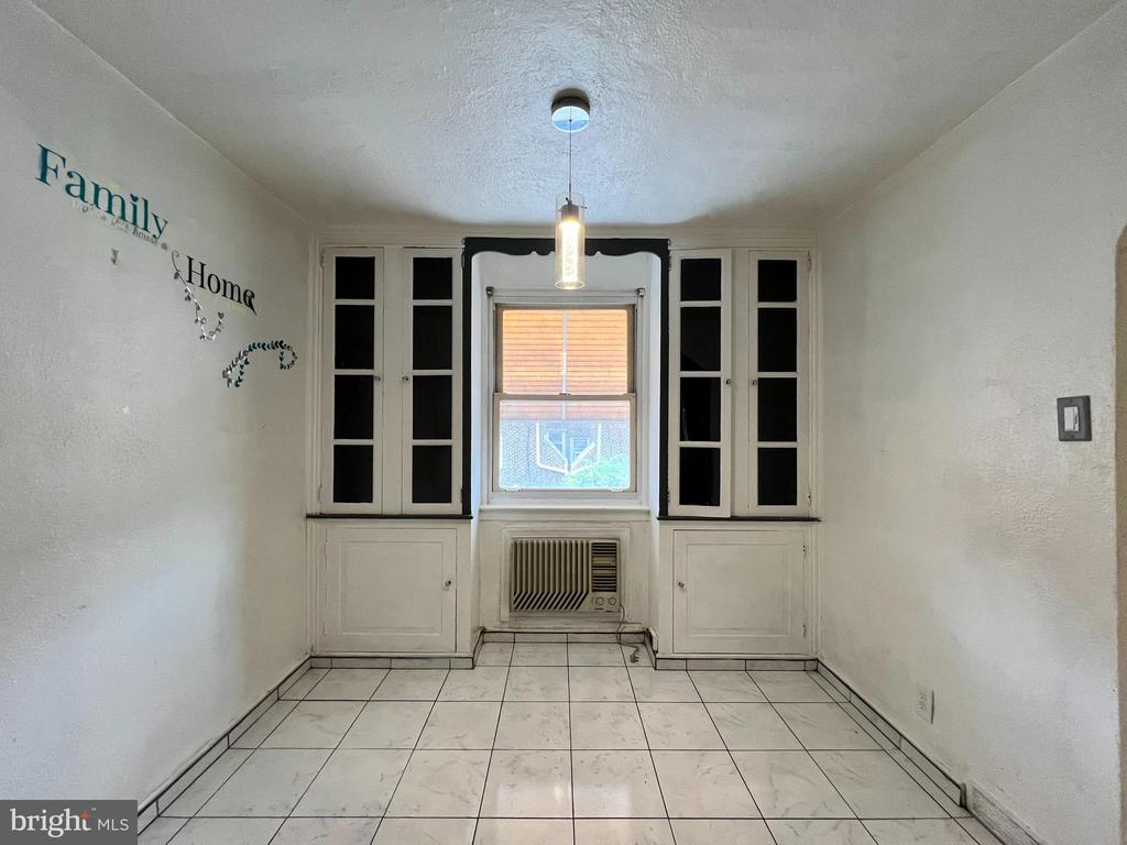 218 SPRINGTON ROAD
