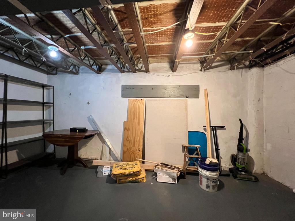 218 SPRINGTON ROAD