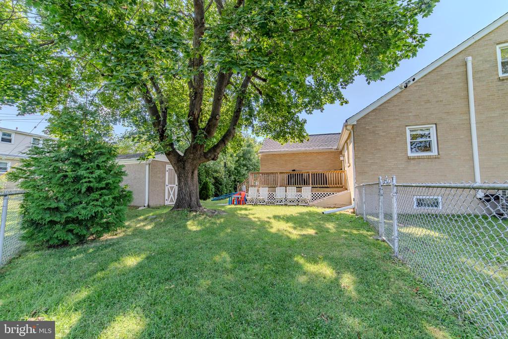 526 KELLY AVENUE