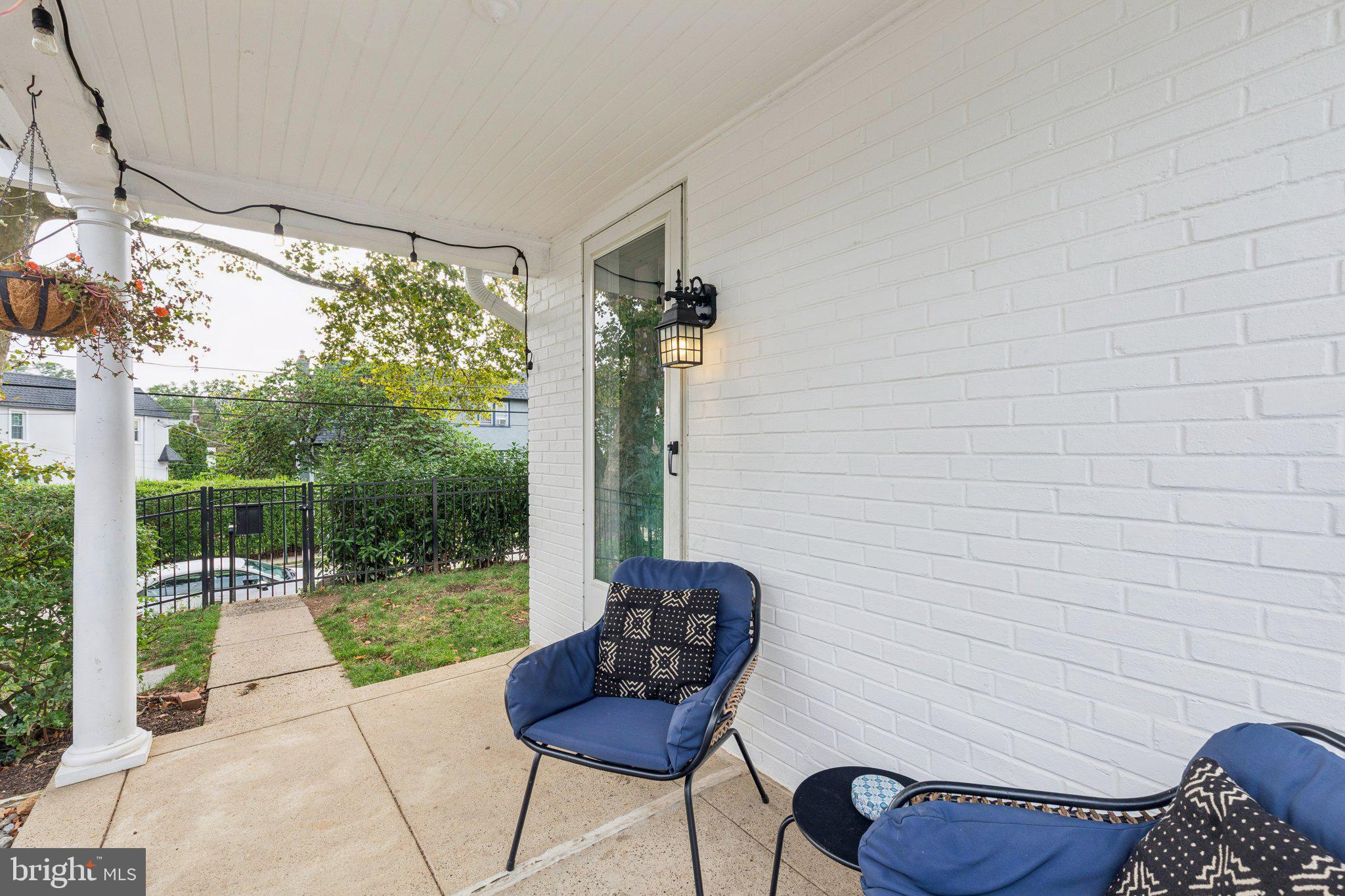 2309 BELMONT AVENUE
