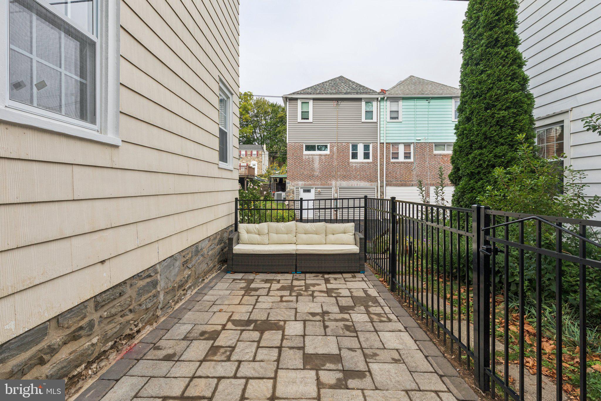 2309 BELMONT AVENUE
