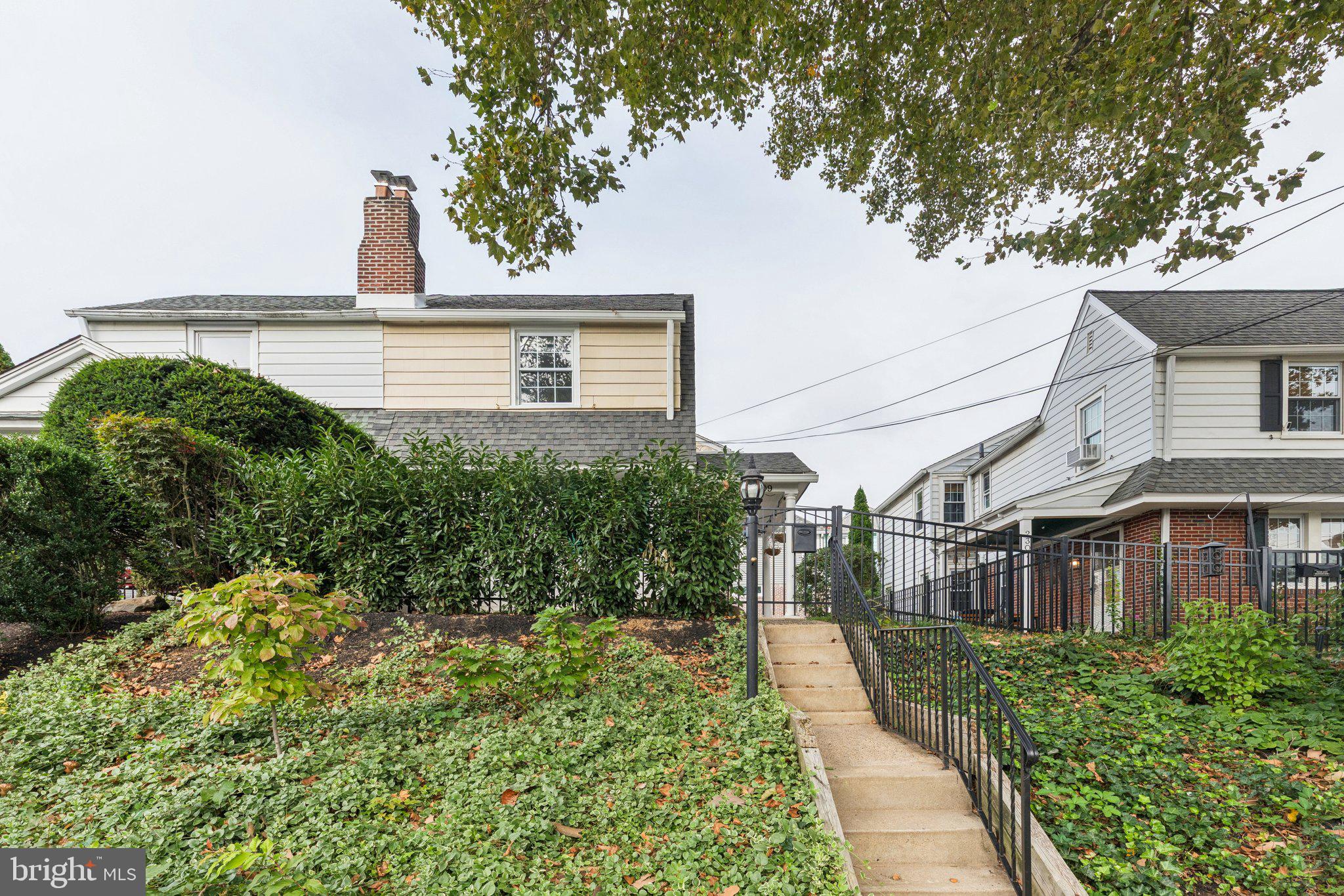 2309 BELMONT AVENUE