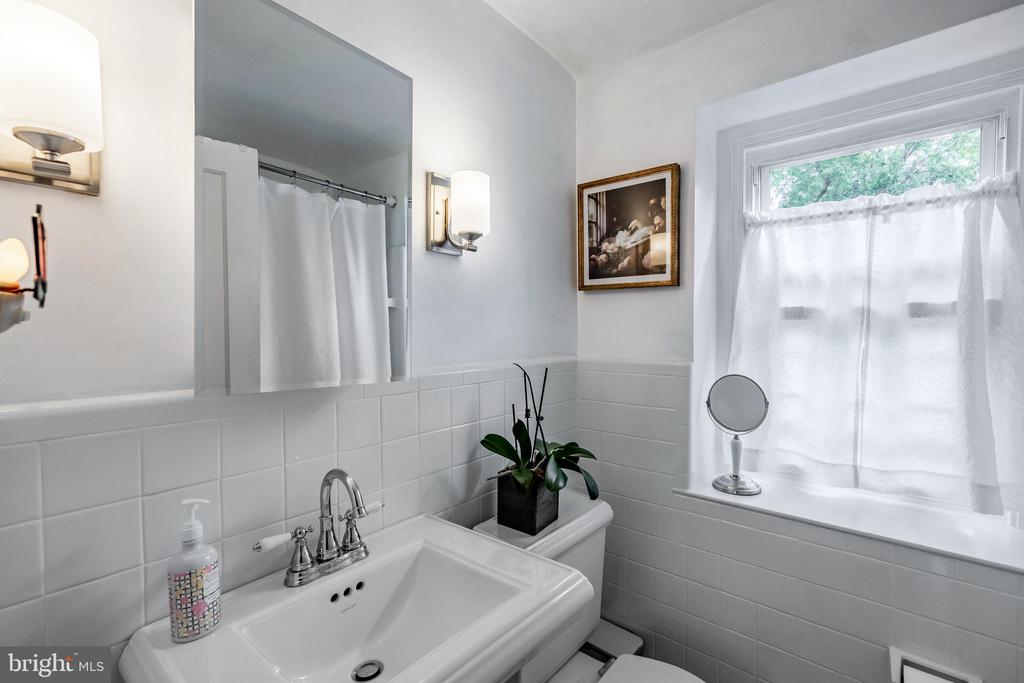 214 BRENTWOOD ROAD