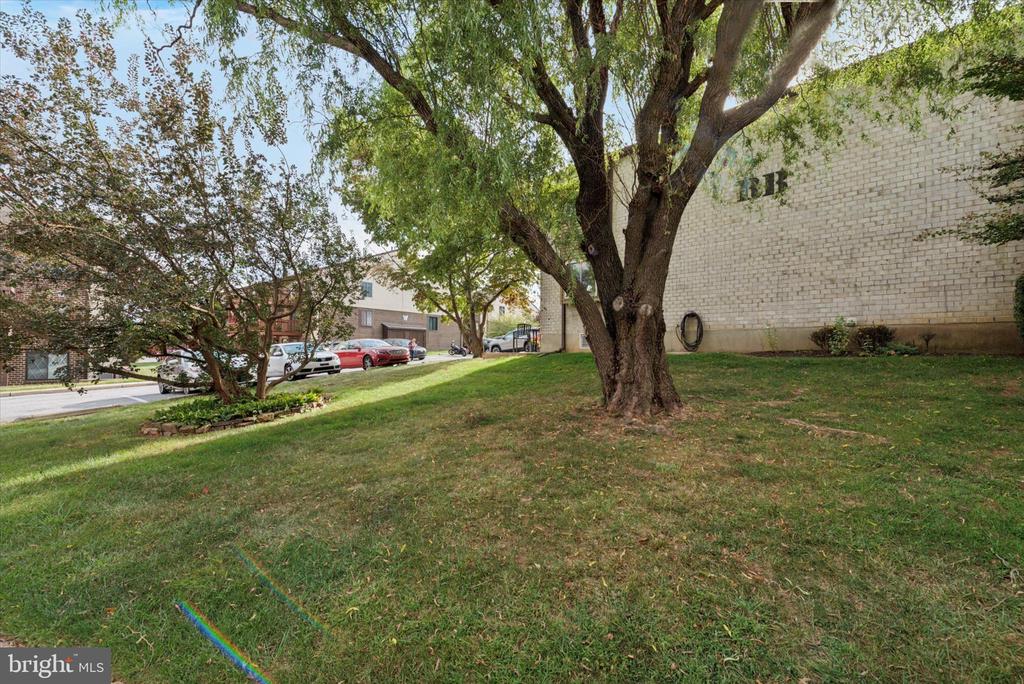 5200 HILLTOP DRIVE BR4