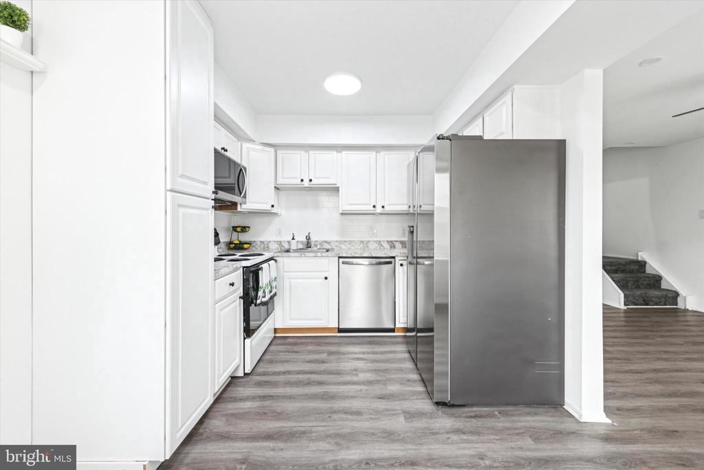 5200 HILLTOP DRIVE BR4
