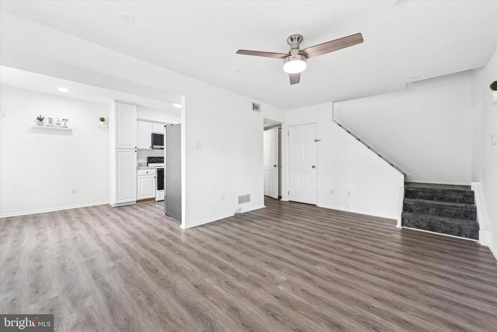 5200 HILLTOP DRIVE BR4