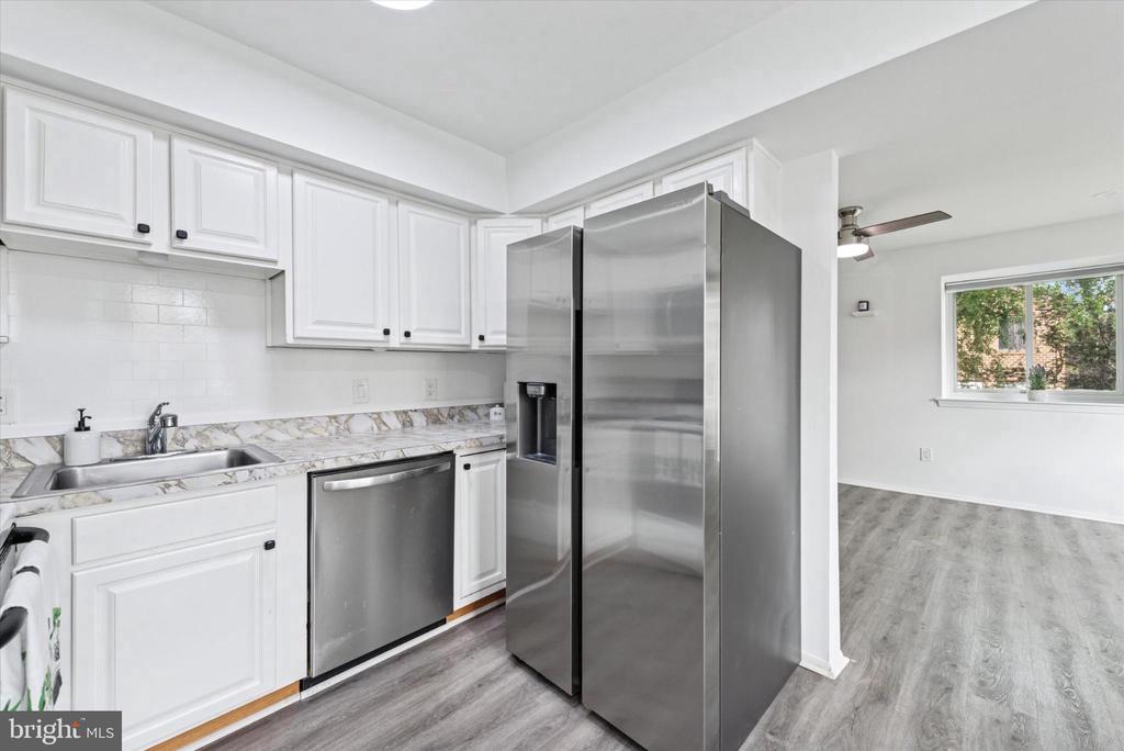 5200 HILLTOP DRIVE BR4