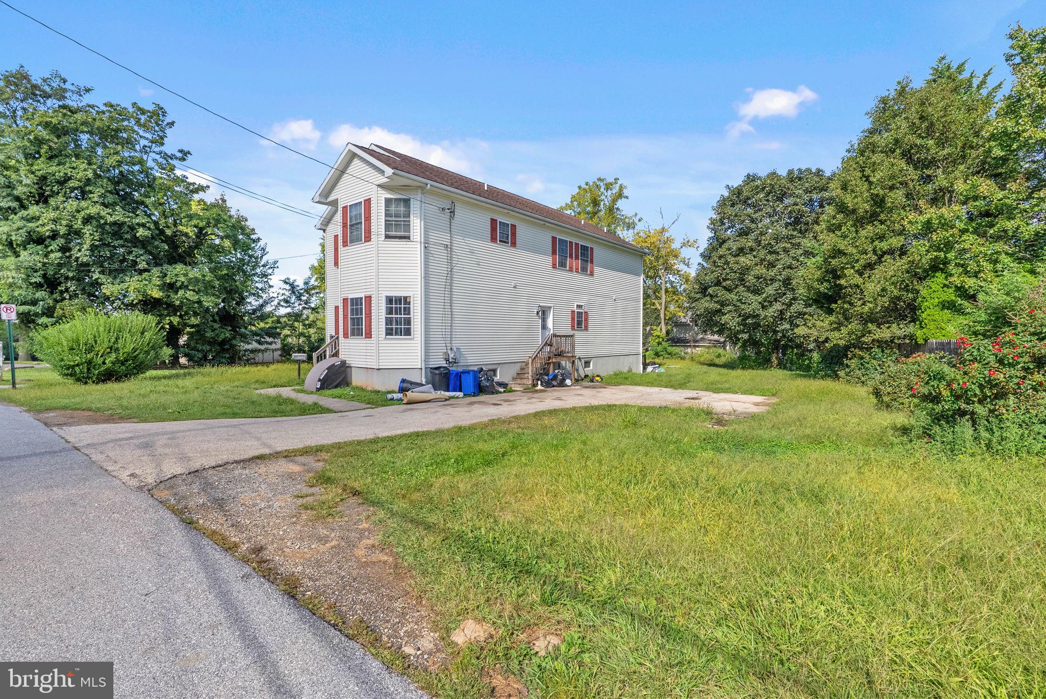 412 FAIRVIEW DRIVE