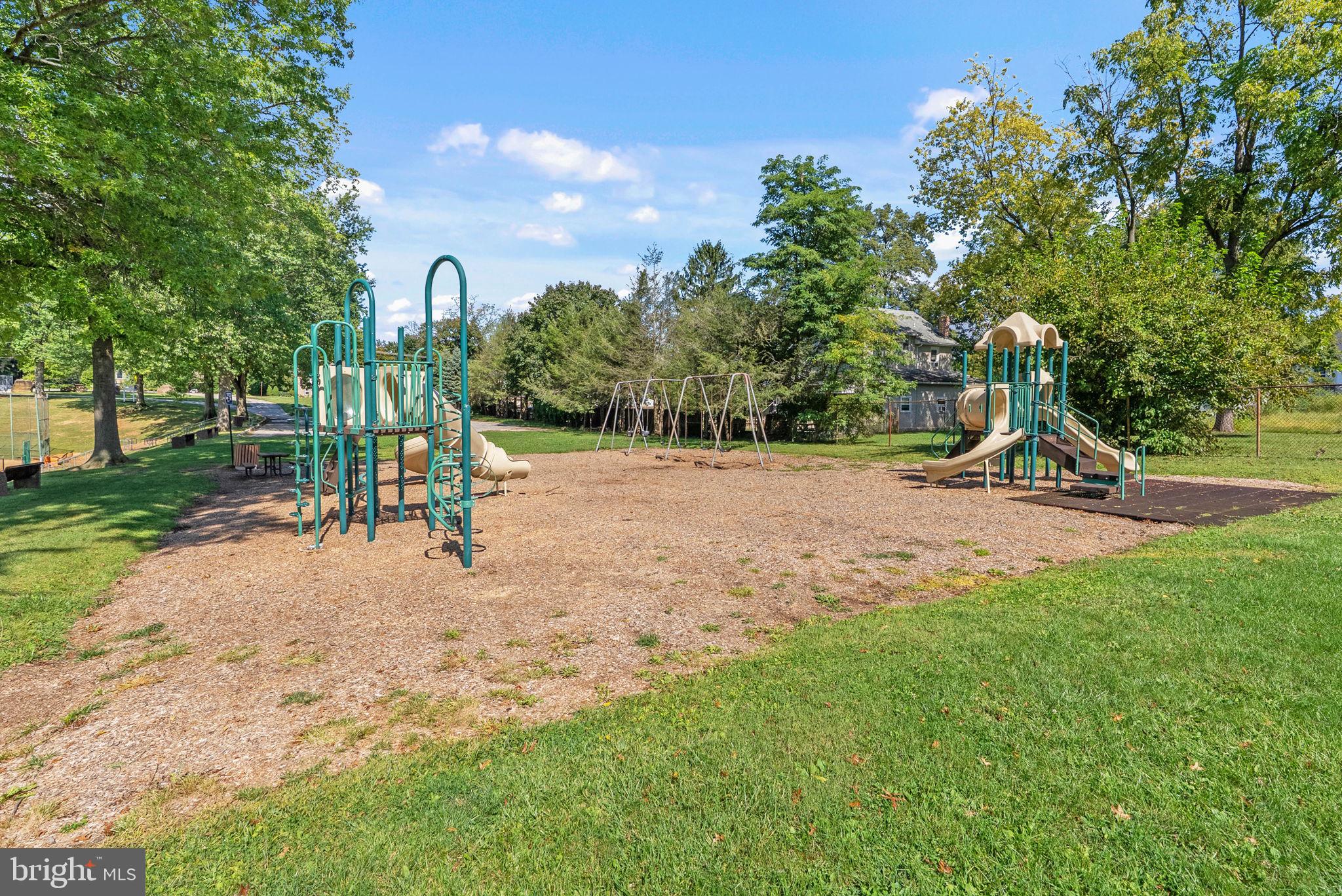 412 FAIRVIEW DRIVE