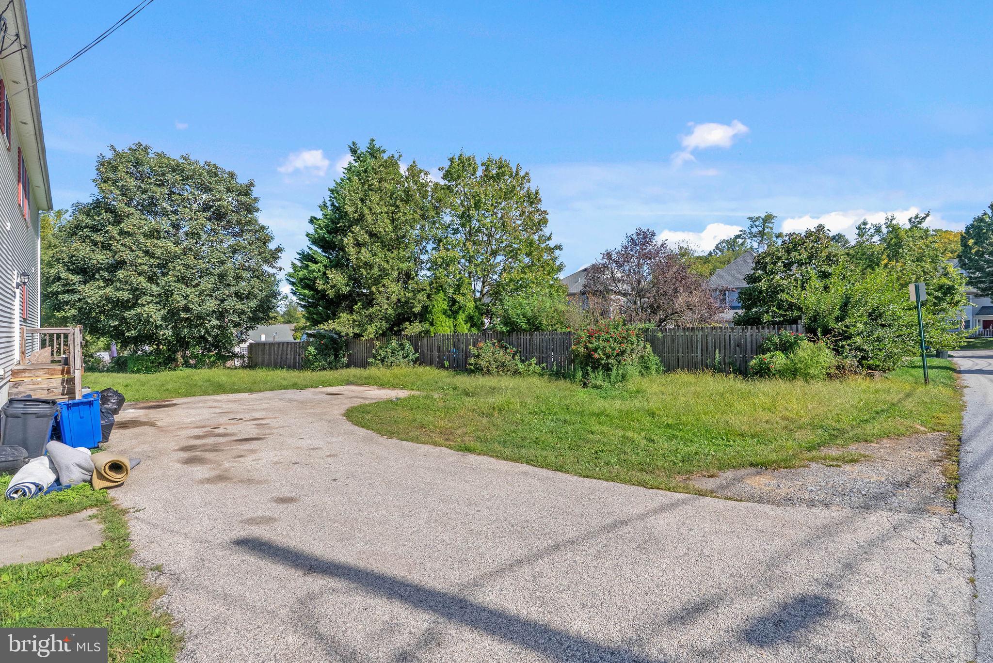412 FAIRVIEW DRIVE