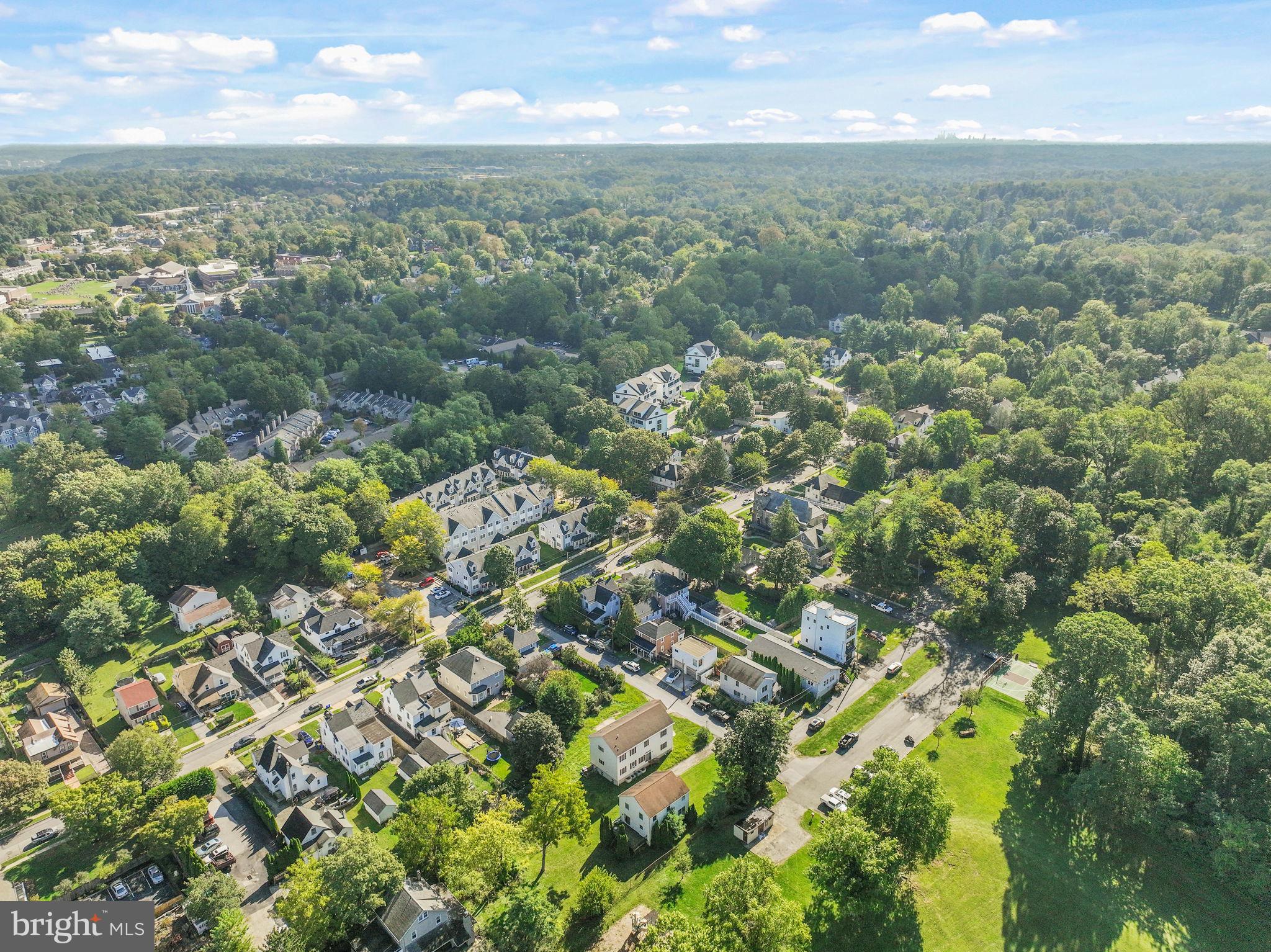 412 FAIRVIEW DRIVE